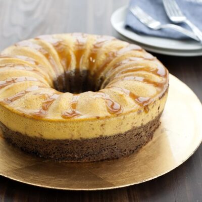 Nordic Ware Bundt Fancy Springform Pan, 9 Inch, Non-Stick - Image 4