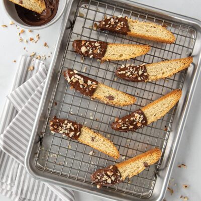 Nordic Ware Naturals® Quarter Sheet with Oven-Safe Nonstick Grid - Image 2