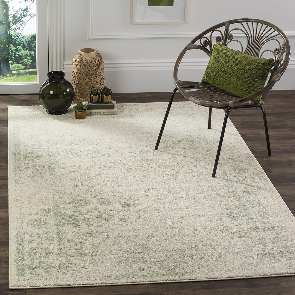 SAFAVIEH Adirondack Collection Accent Rug - 4' x 6', Ivory & Sage, Oriental Distressed Design, Non-Shedding & Easy Care, Ideal for High Traffic Areas in Entryway, Living Room, Bedroom (ADR109V)